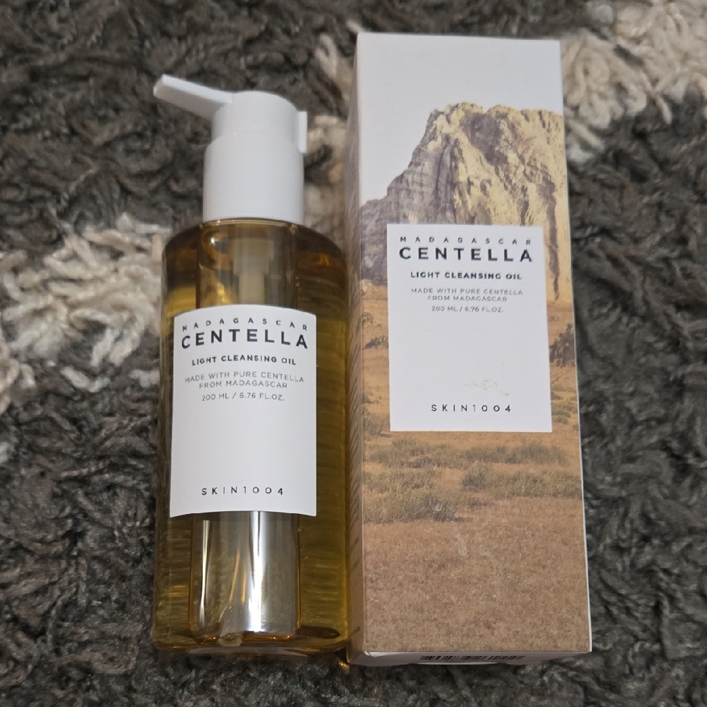SKIN1004 Light Cleansing Oil, Brand New